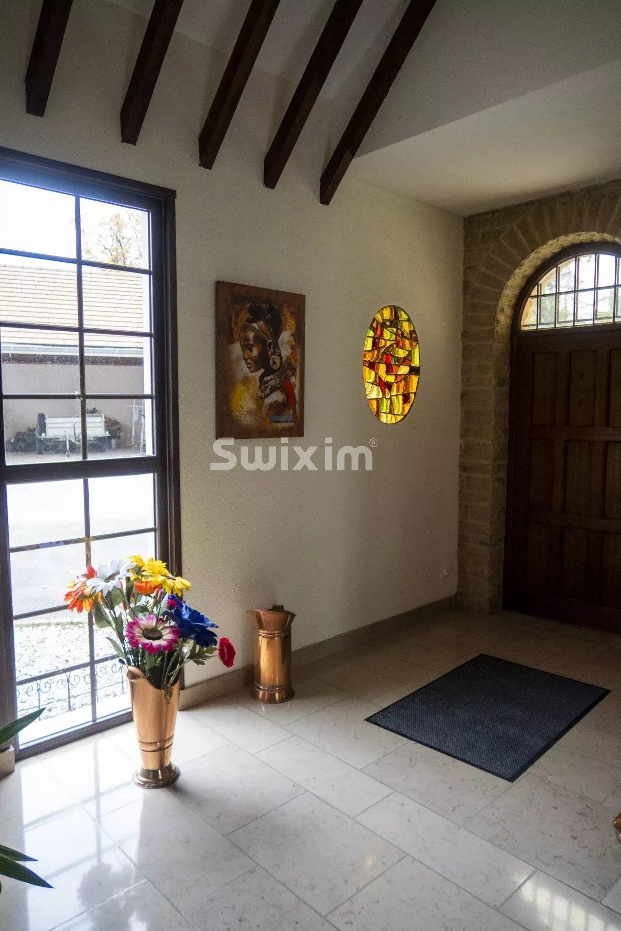 villa 8 Rooms for sale on Beaune (21200)