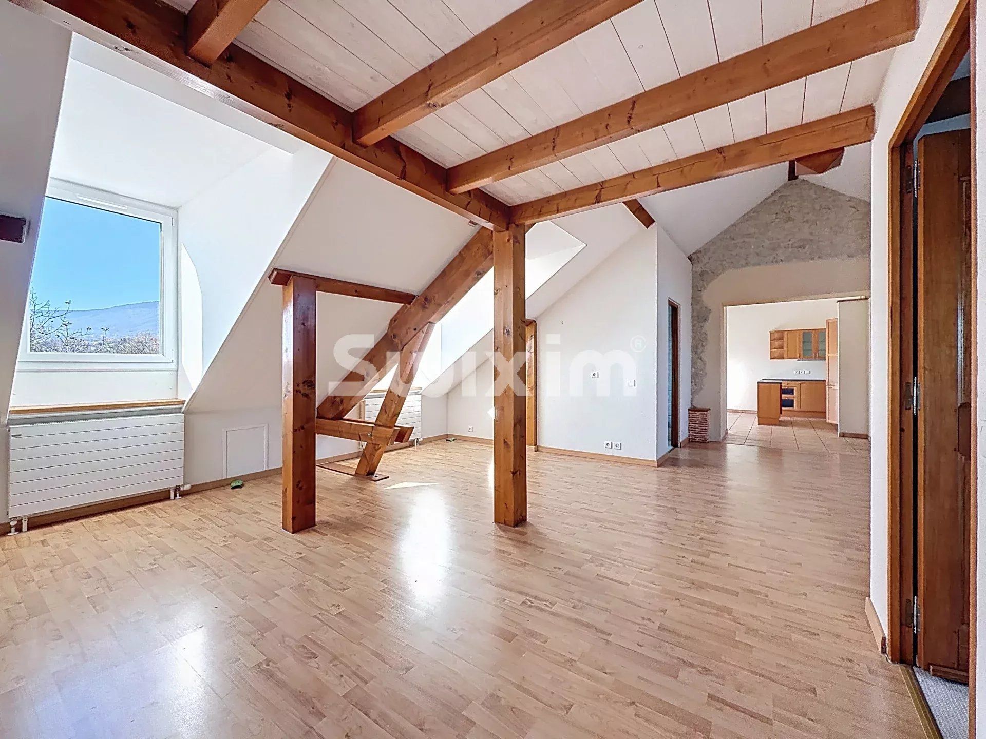 house 12 Rooms for sale on Saint-Jean-de-Gonville (01630)