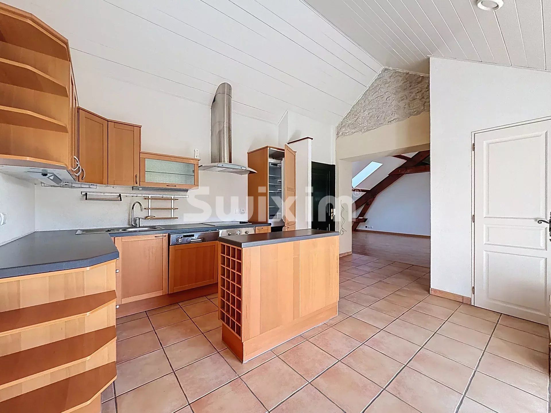 house 12 Rooms for sale on Saint-Jean-de-Gonville (01630)