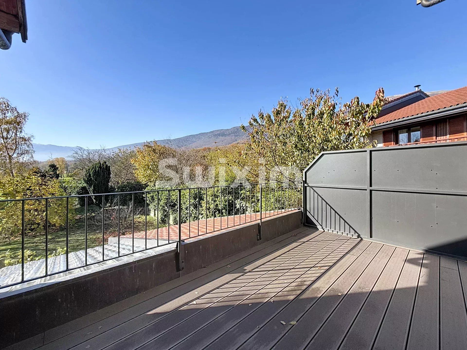 house 12 Rooms for sale on Saint-Jean-de-Gonville (01630)