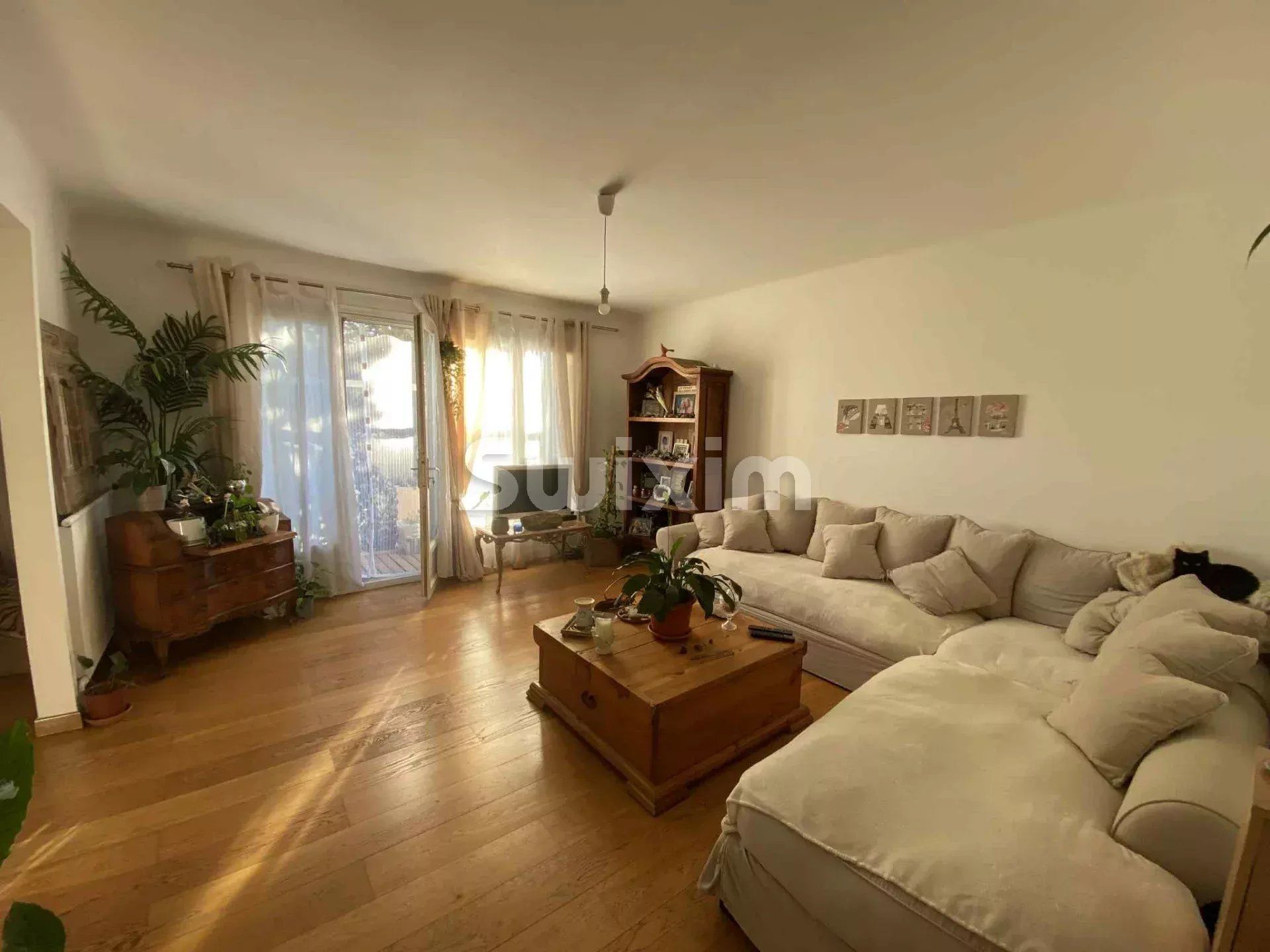 apartment 3 Rooms for sale on Avignon (84000)