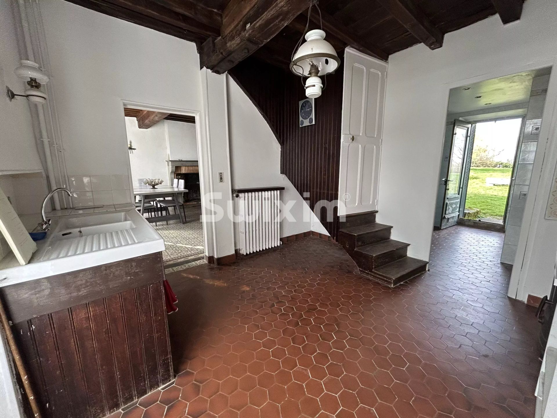 house 3 Rooms for sale on Quarré-les-Tombes (89630)