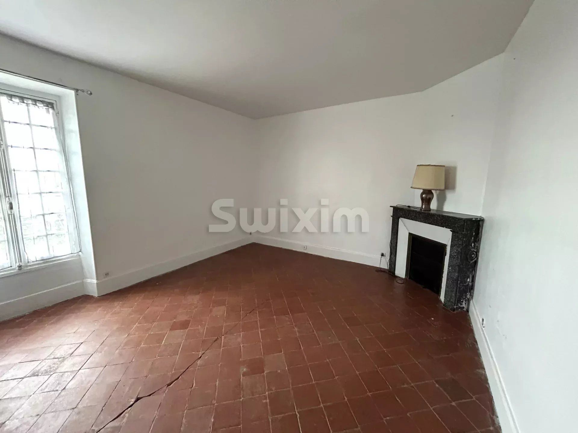 house 3 Rooms for sale on Quarré-les-Tombes (89630)