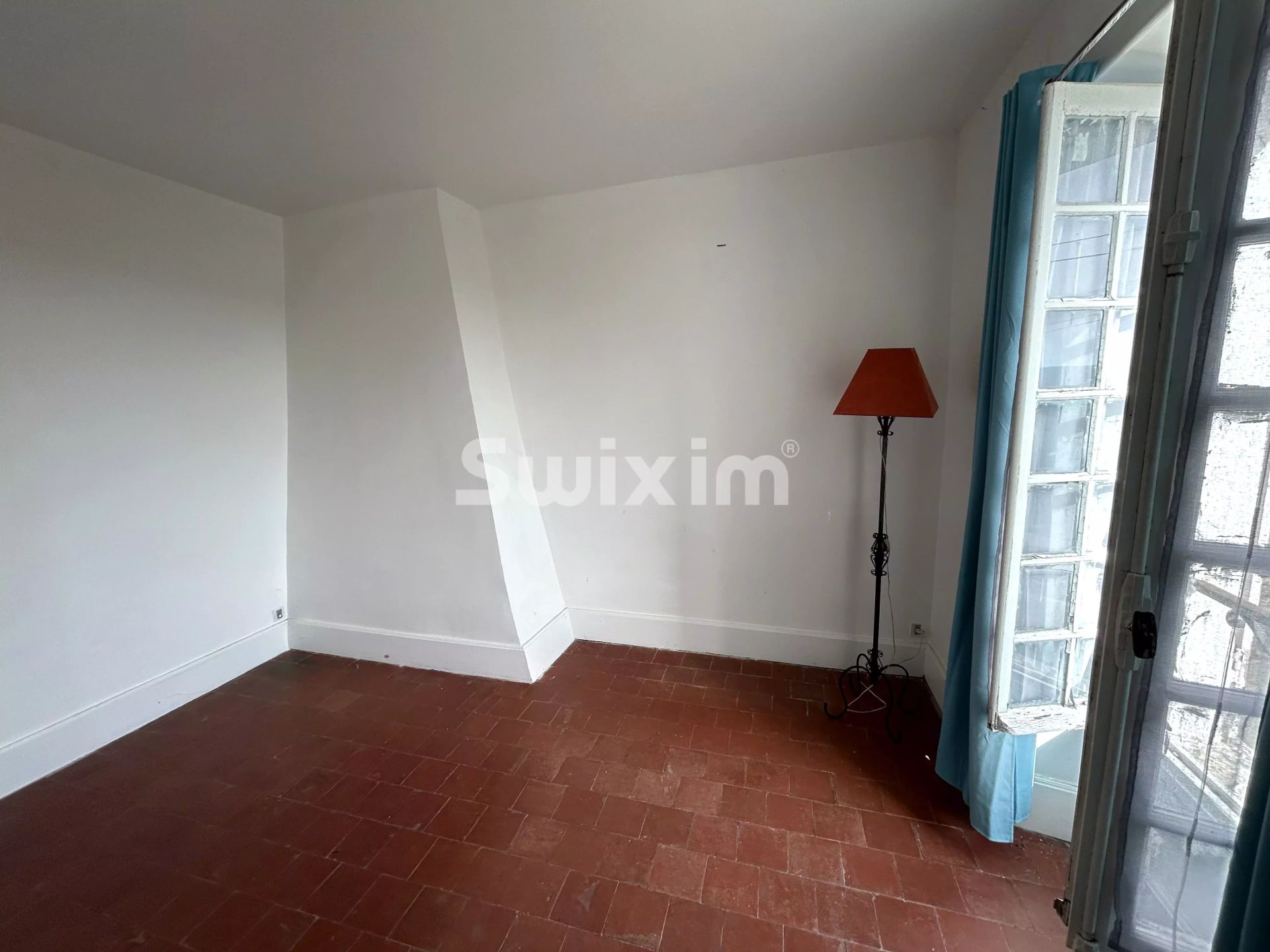 house 3 Rooms for sale on Quarré-les-Tombes (89630)