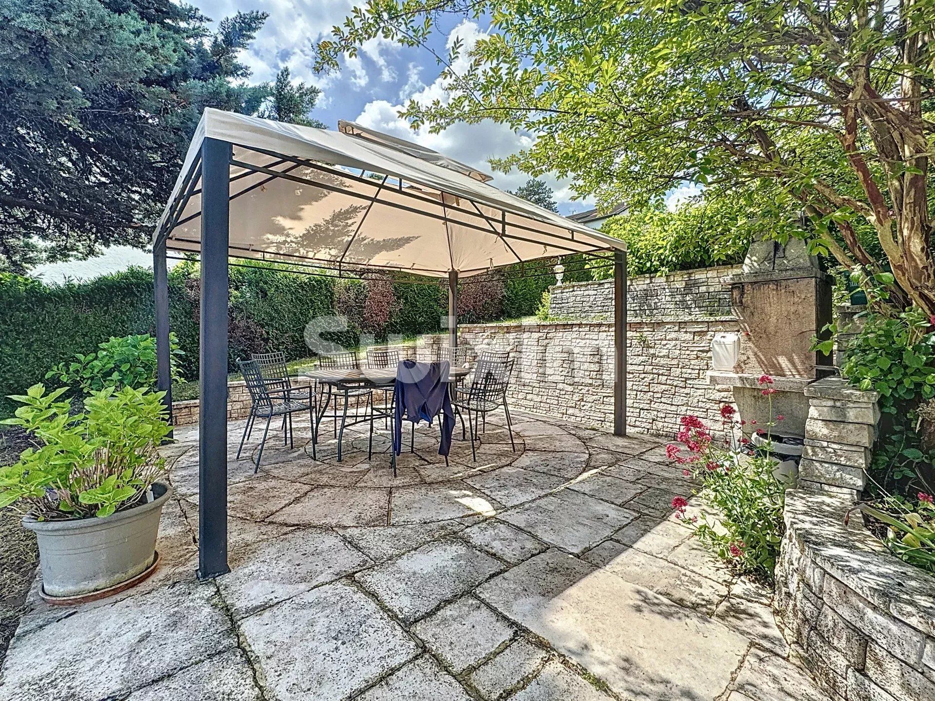 maison 6 Pièces en vente sur Grilly (01220)