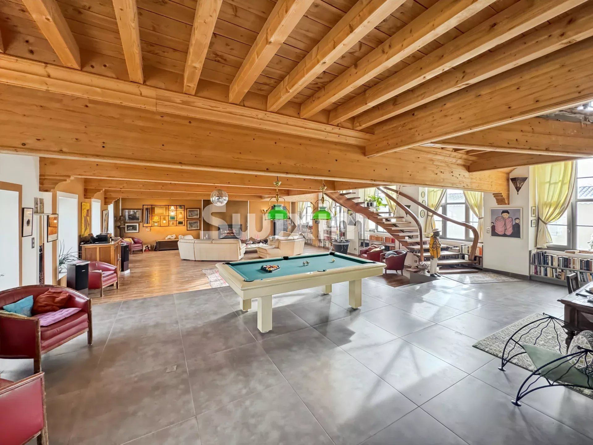 loft 7 Quartos para venda sobre Montélimar (26200)