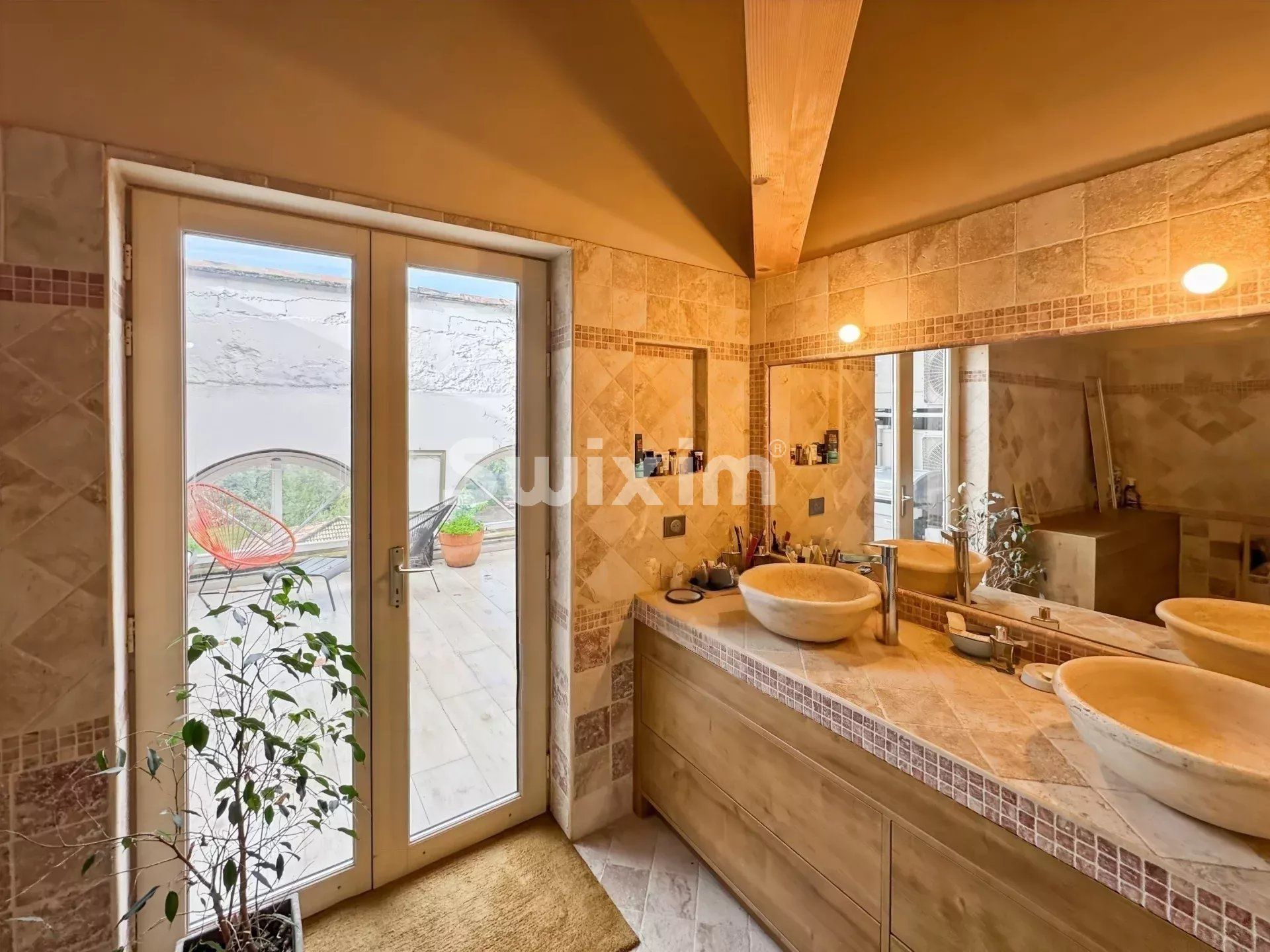 loft 7 Rooms for sale on Montélimar (26200)