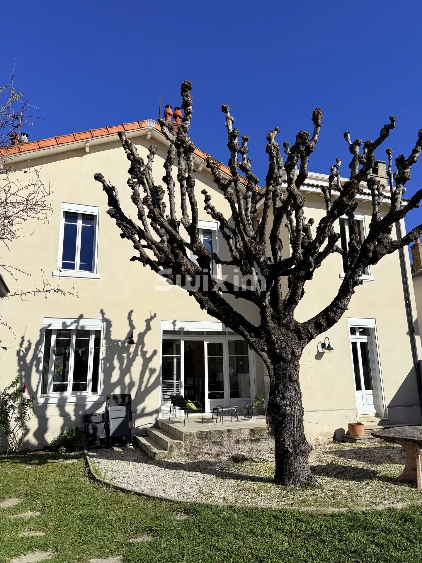 casa 9 Camere in vendita su Montélimar (26200)