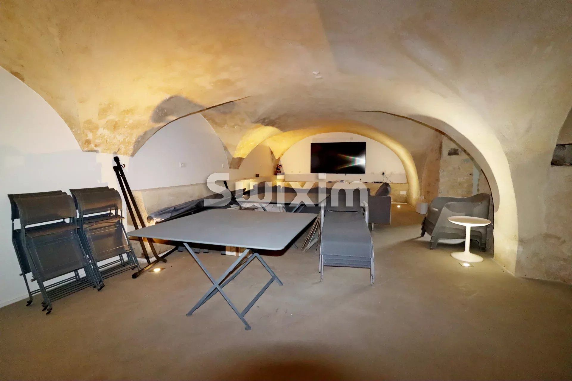 house 9 Rooms for sale on Die (26150)