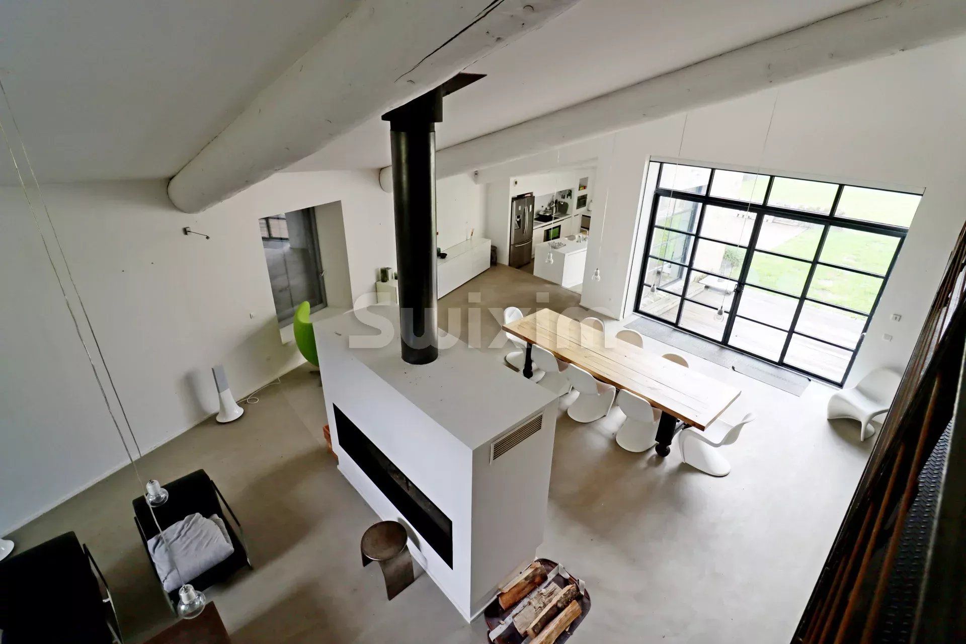 propriété 8 Pièces en vente sur Die (26150)