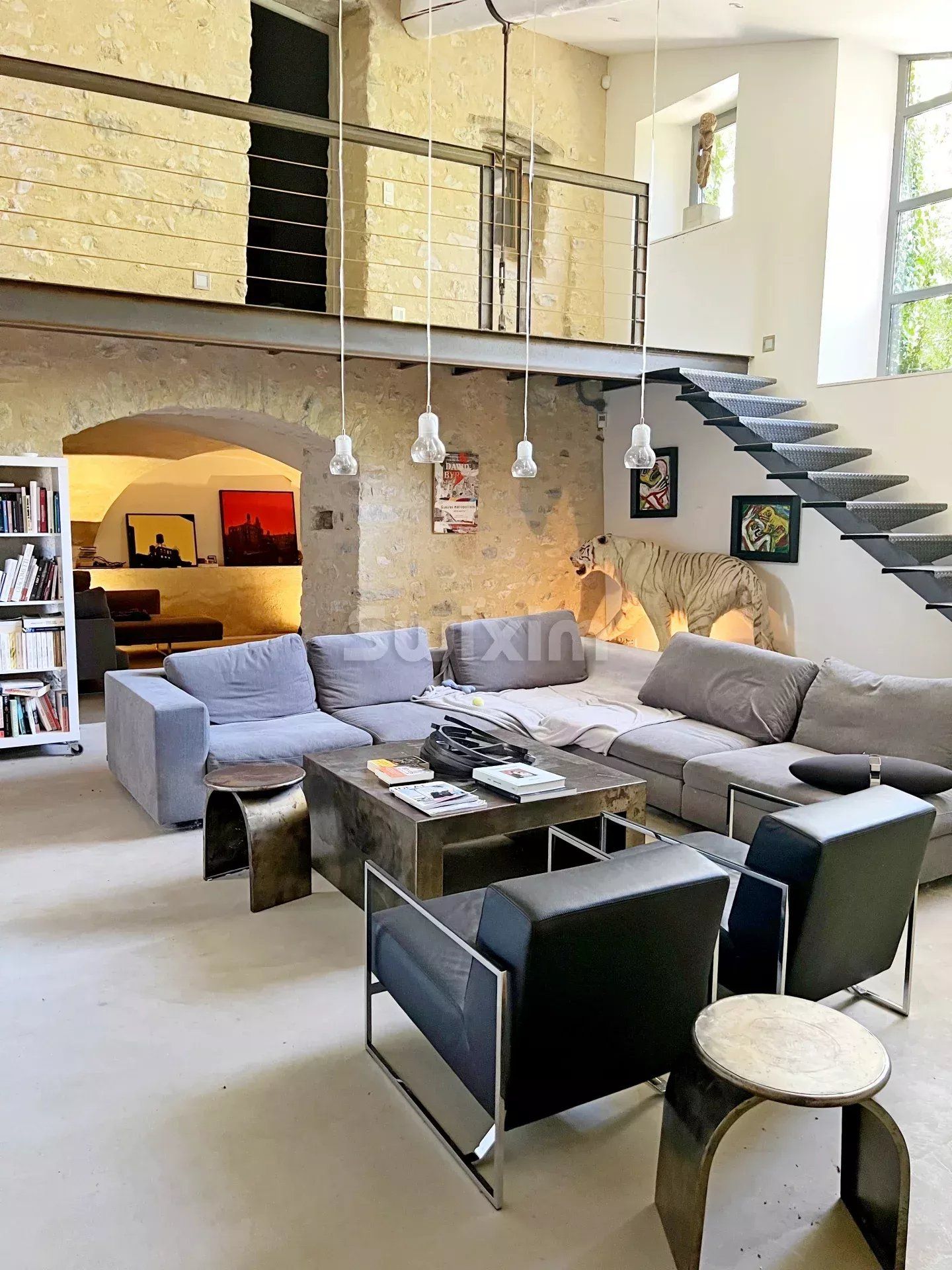 propriété 8 Pièces en vente sur Die (26150)