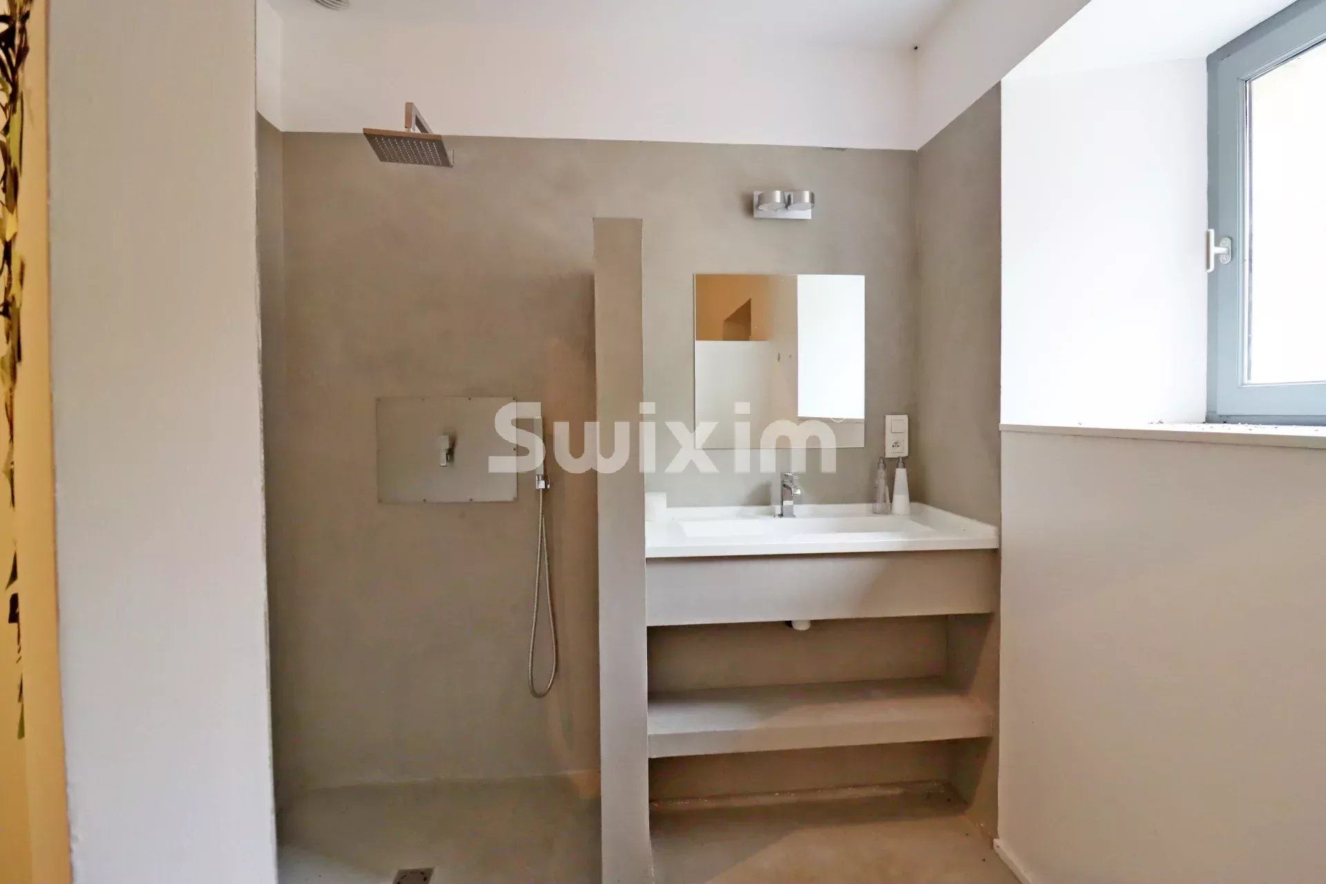 maison 9 Pièces en vente sur Die (26150)