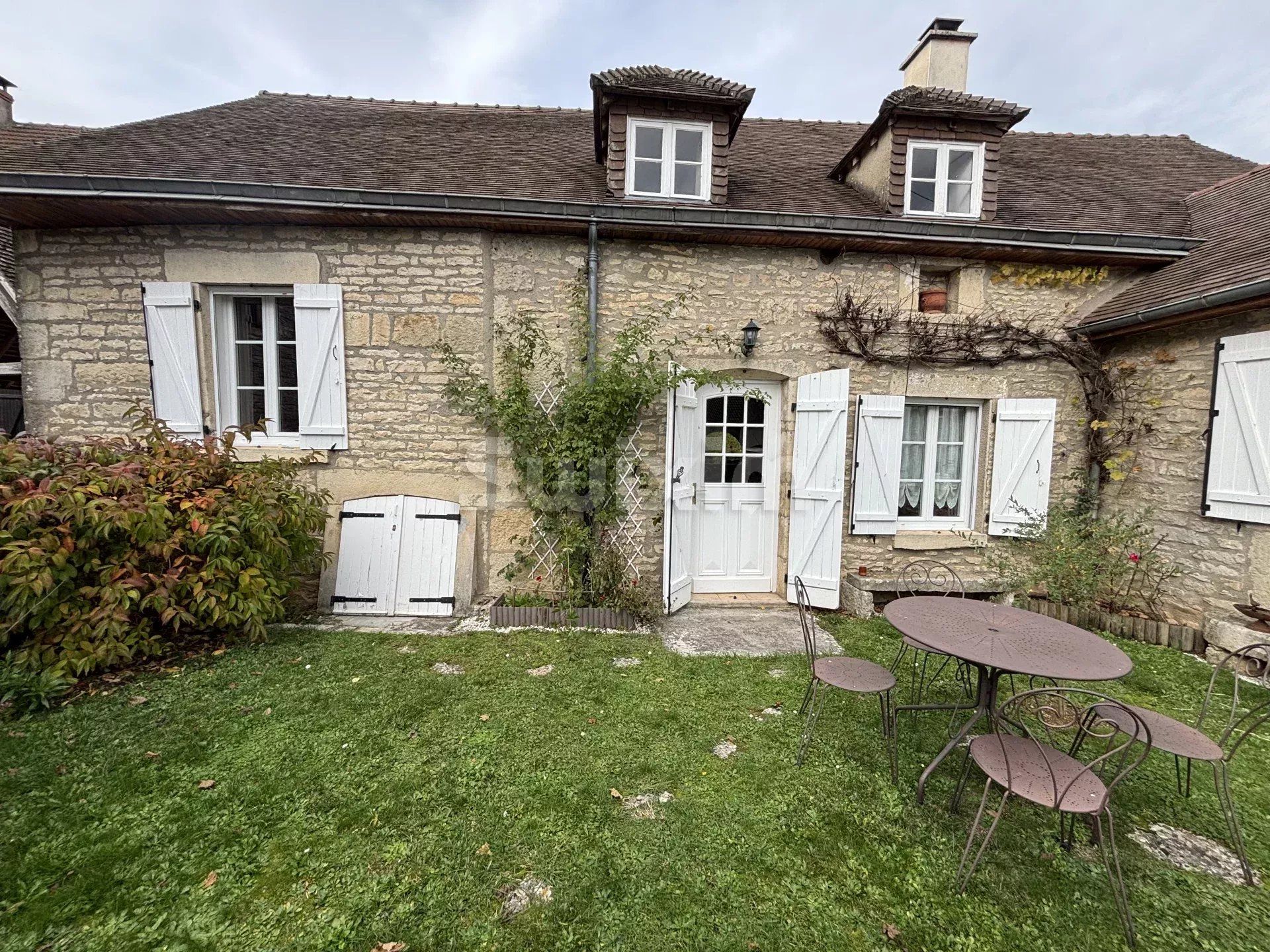maison 8 Pièces en vente sur Bierry-les-Belles-Fontaines (89420)