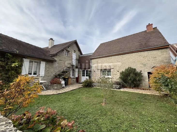 Vente Maison Bierry-les-Belles-Fontaines 8 Pièces 227.36 m²