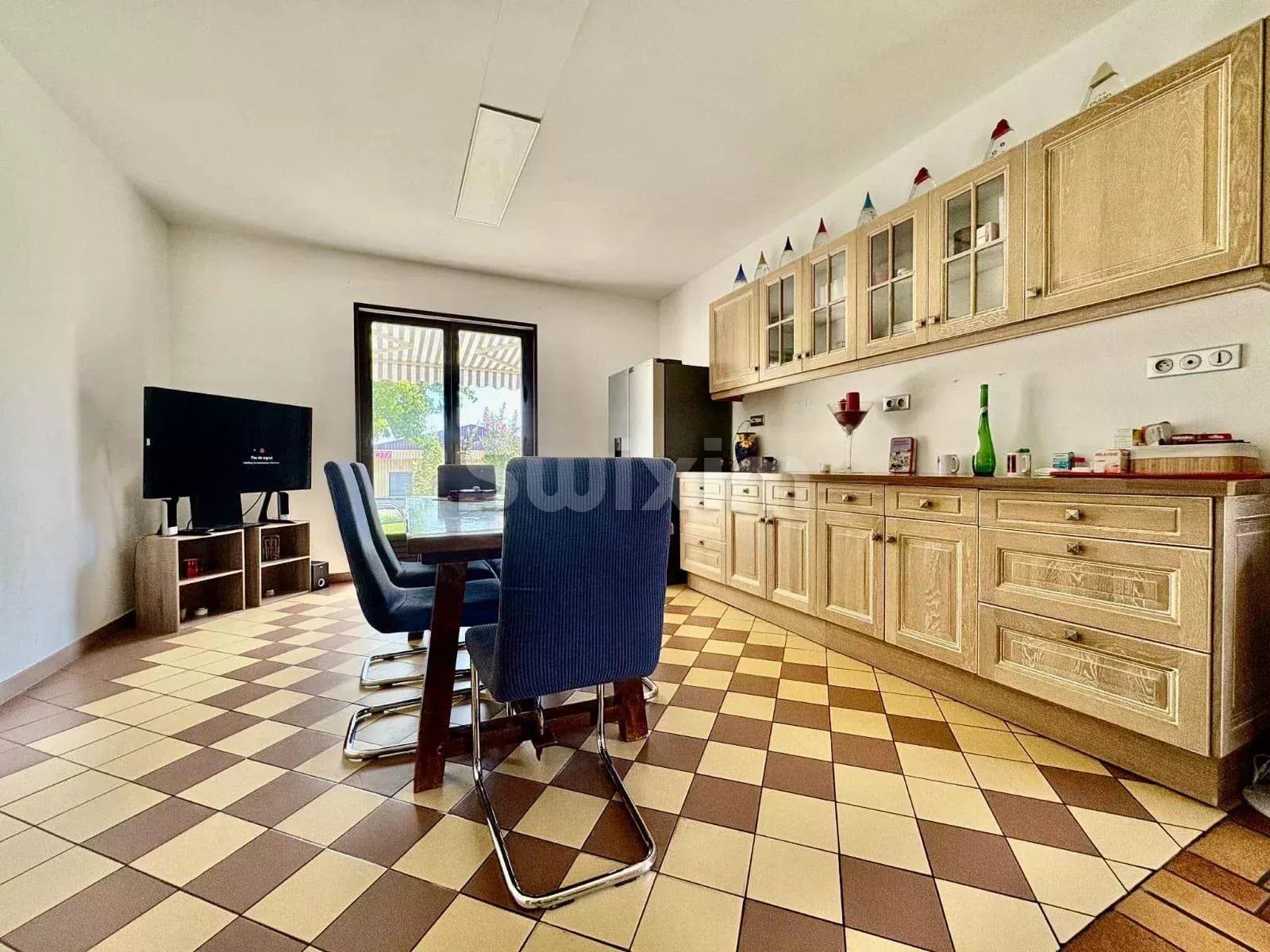 casa 11 Camere in vendita su Digoin (71160)