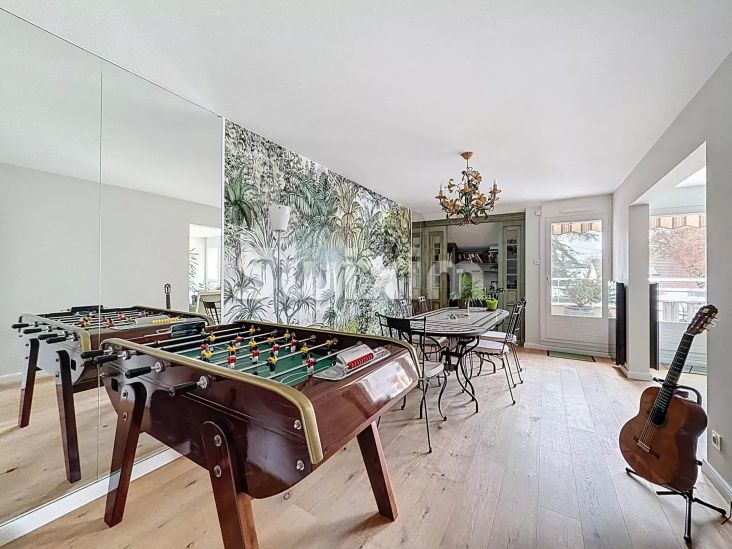 Vente Appartement Ferney-Voltaire 5 Pièces 145 m²