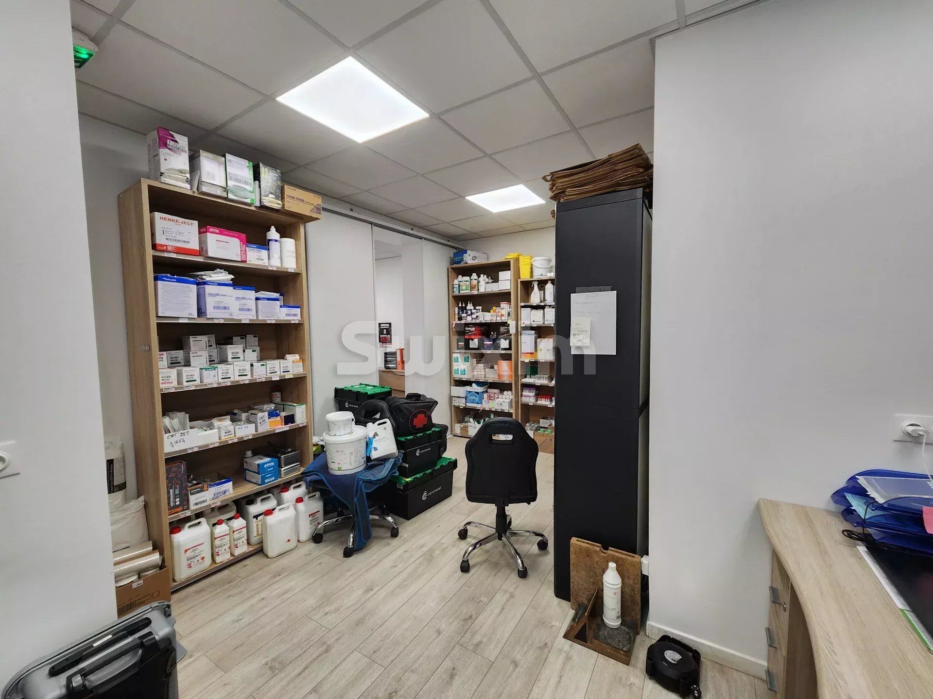 commerce 3 Pièces en vente sur Les Arcs (83460)