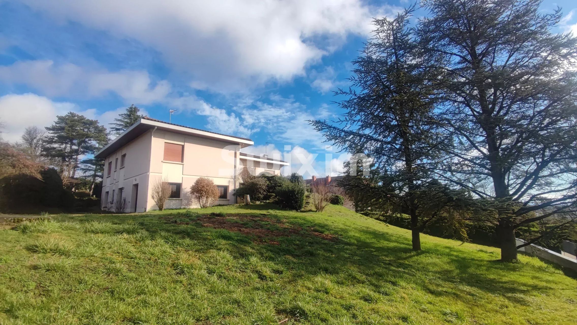 propriété 12 Pièces en vente sur Dardilly (69570)