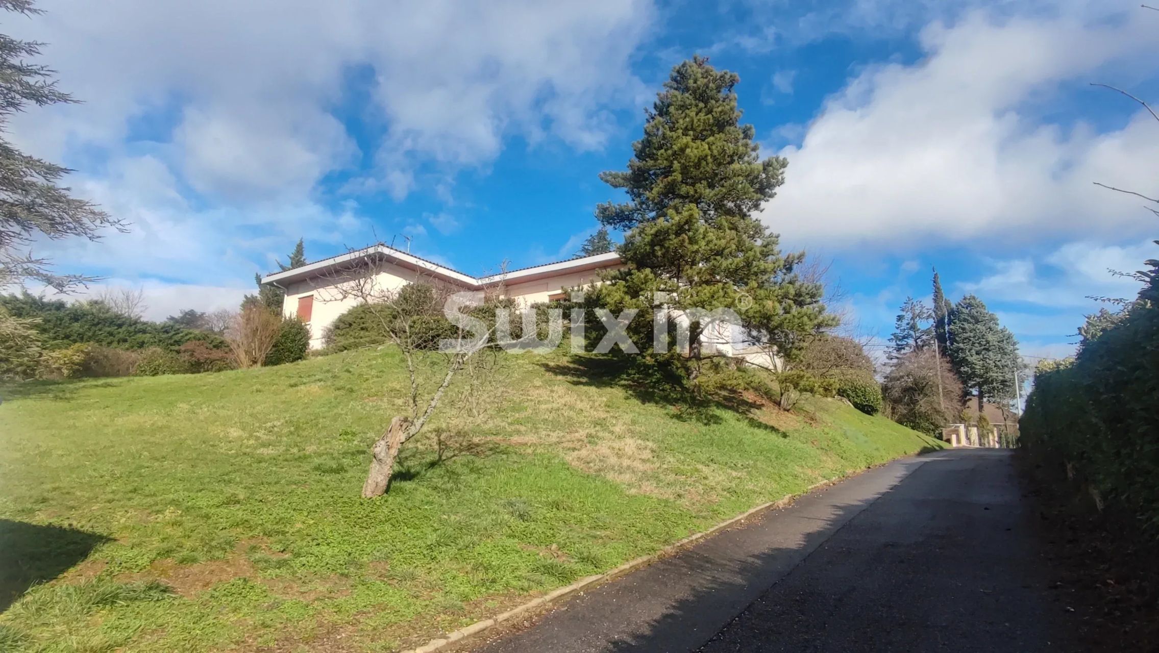 propriété 12 Pièces en vente sur Dardilly (69570)