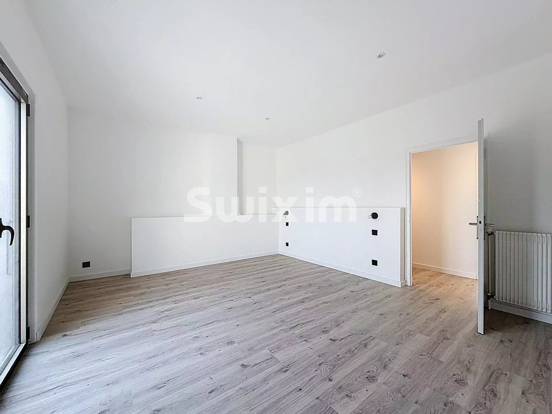 haus 6 Zimmer zum verkauf auf Grilly (01220)