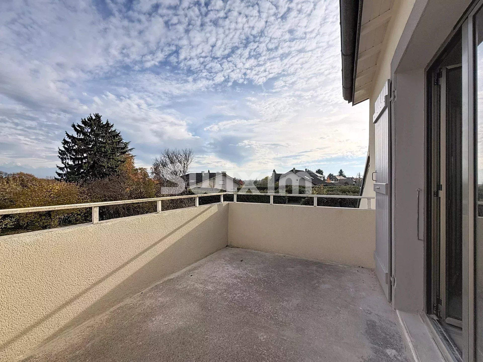 haus 6 Zimmer zum verkauf auf Grilly (01220)