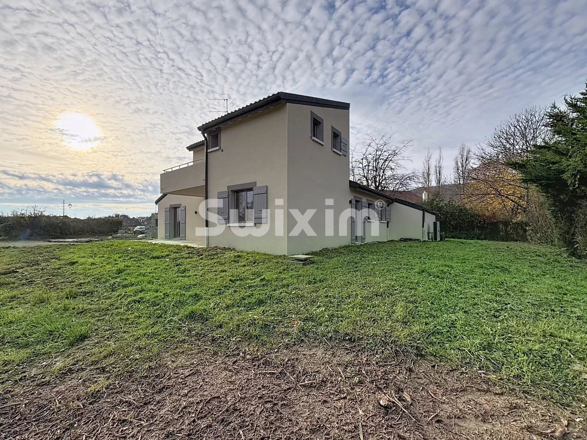 haus 6 Zimmer zum verkauf auf Grilly (01220)
