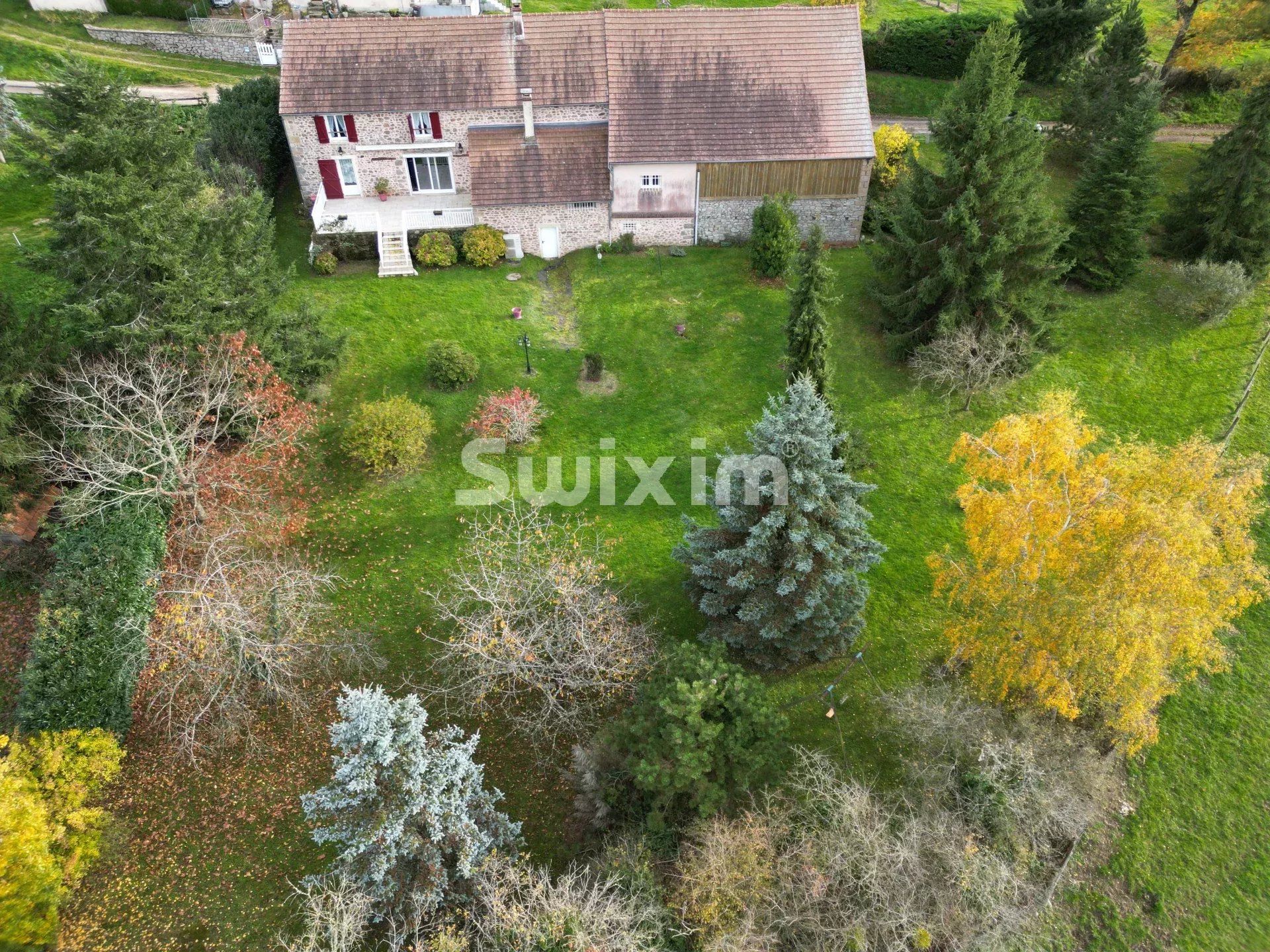 casa 8 Camere in vendita su Avallon (89200)