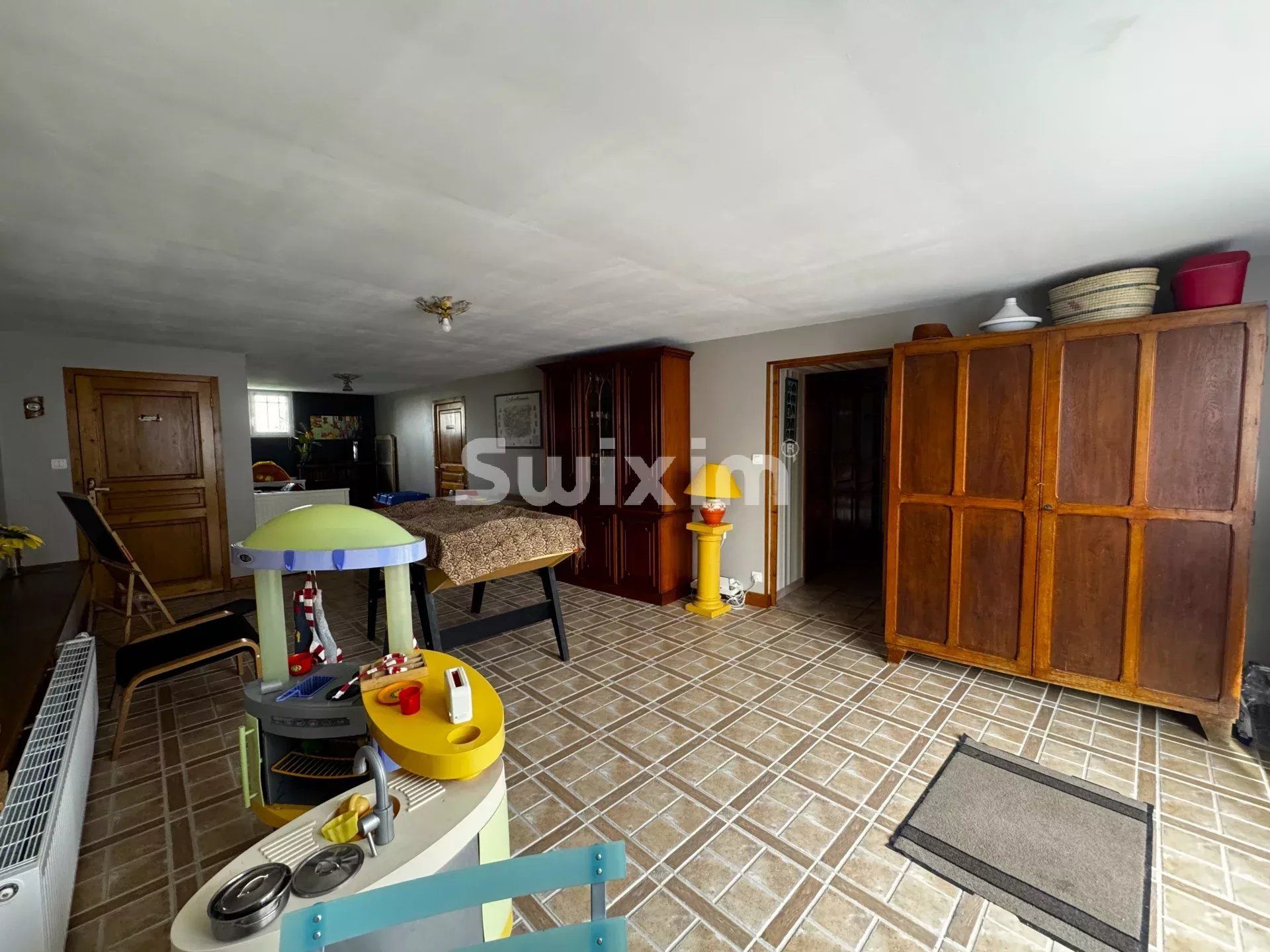 casa 8 Camere in vendita su Avallon (89200)