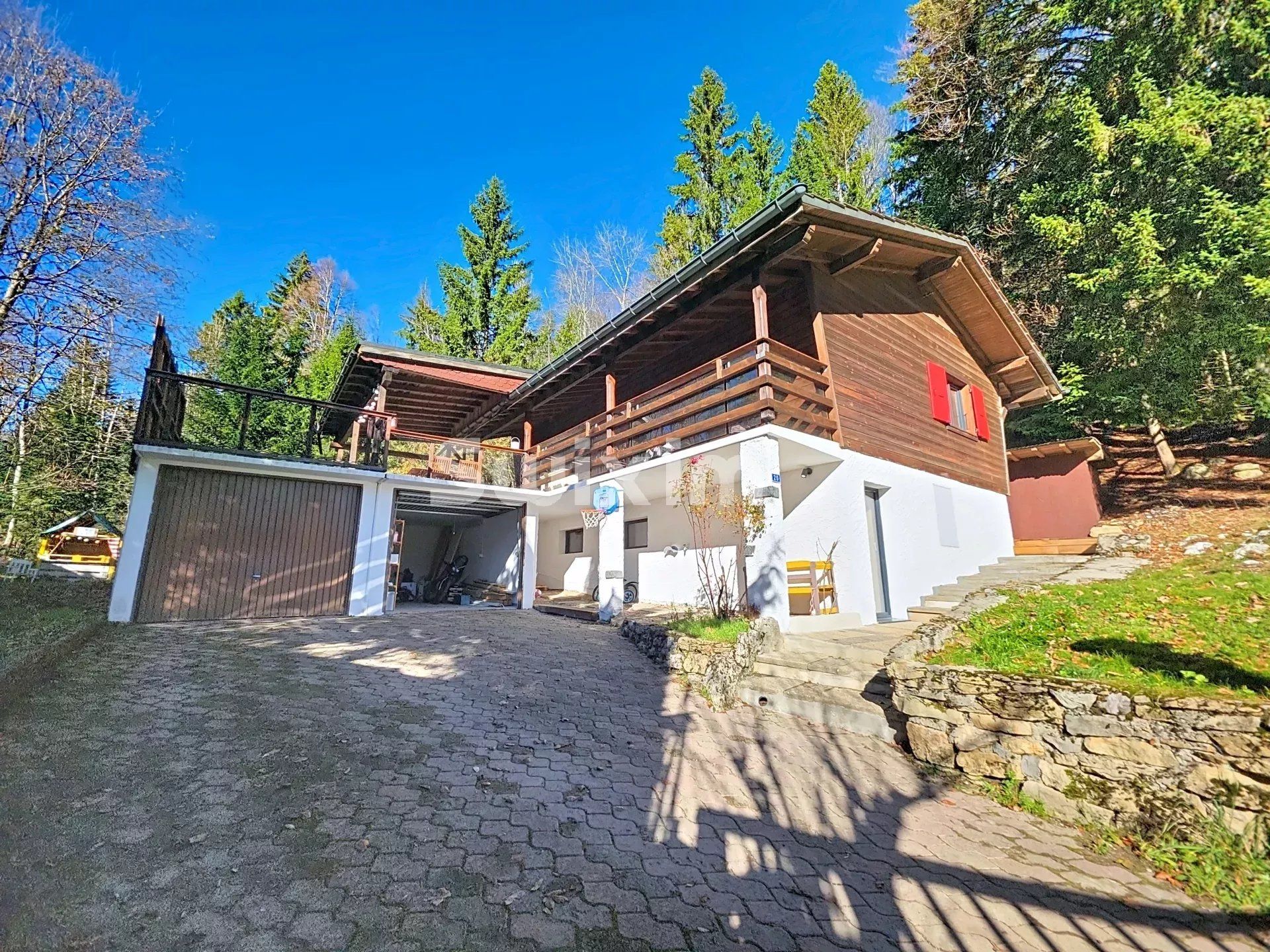 chalet 5.5 Rooms for sale on Saint-Cergue (1264)