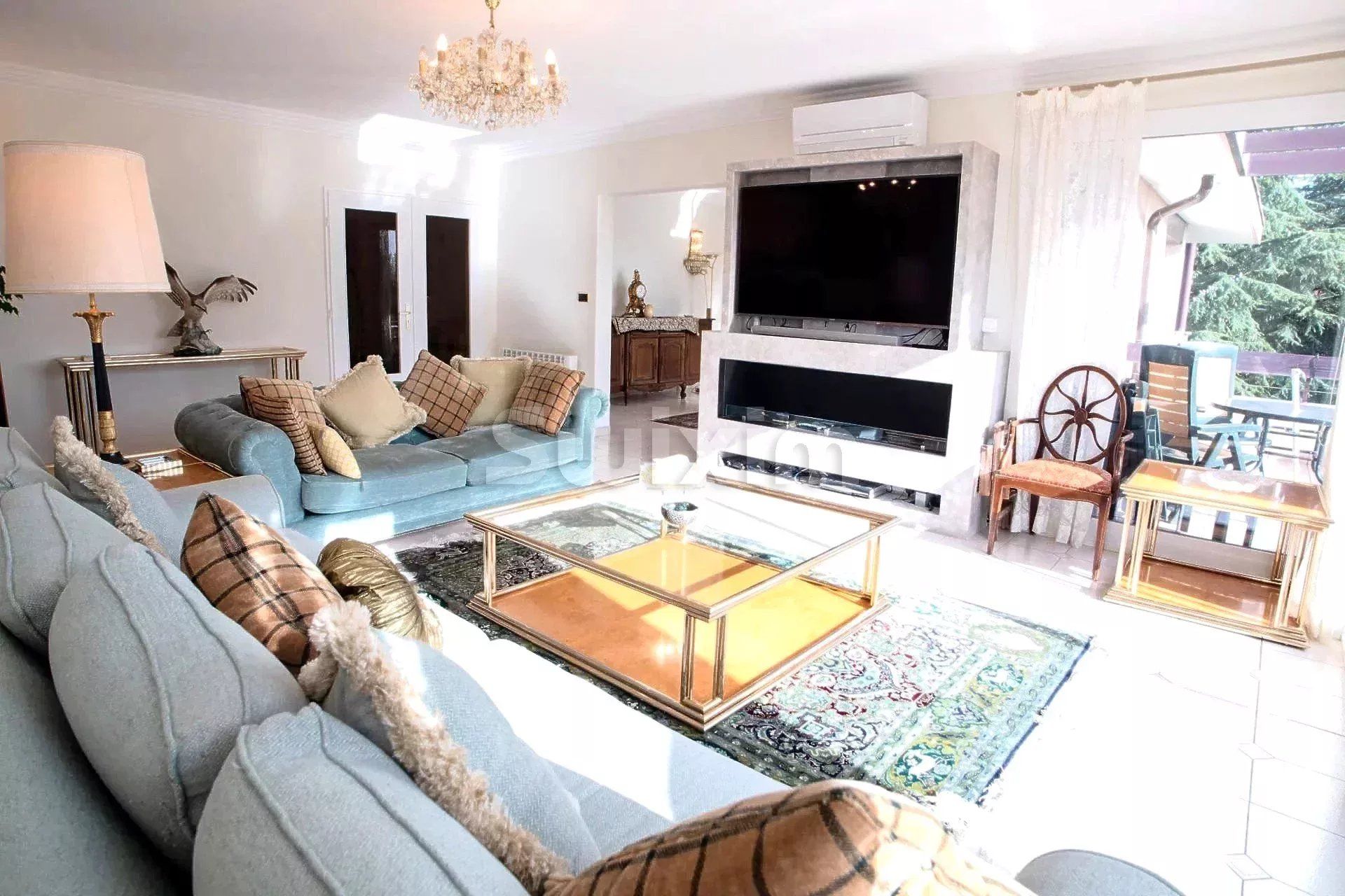 appartement 7 Pièces en vente sur Ferney-Voltaire (01210)