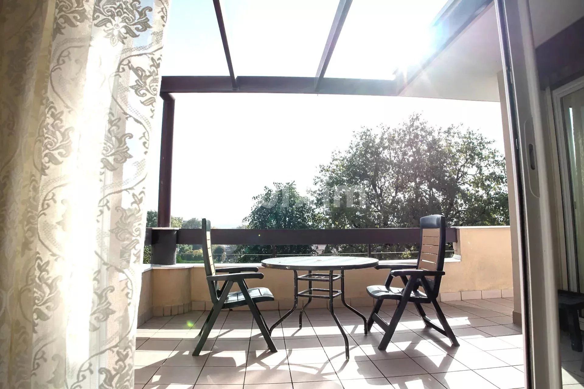 apartment 7 Rooms for sale on Ferney-Voltaire (01210)