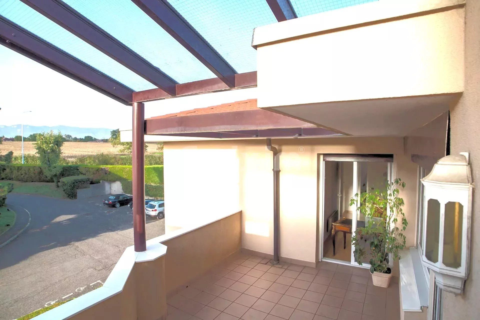 apartment 7 Rooms for sale on Ferney-Voltaire (01210)