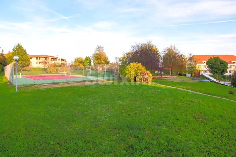 Vente Appartement Ferney-Voltaire 7&nbsp;Pièces 199.28&nbsp;m²