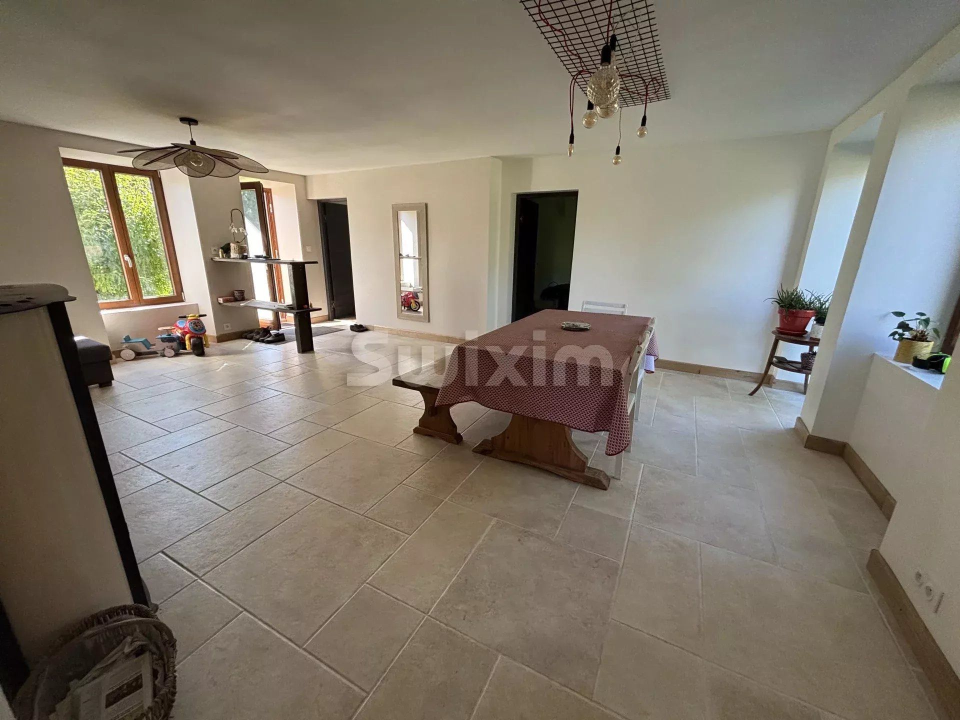 propriété 12 Pièces en vente sur Quarré-les-Tombes (89630)