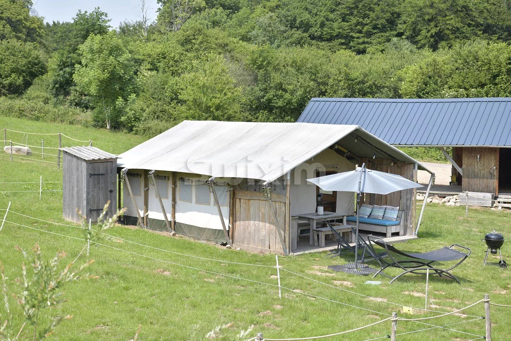 propriété 12 Pièces en vente sur Quarré-les-Tombes (89630)