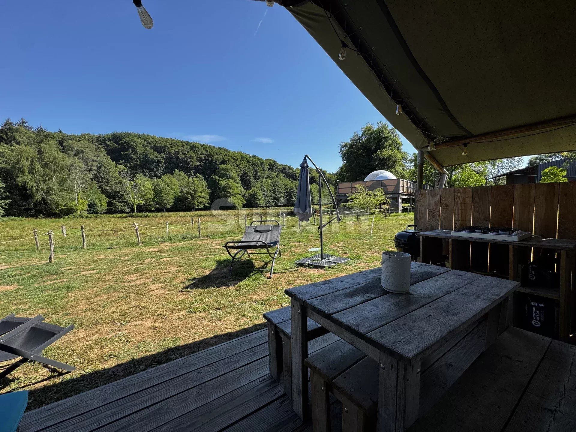 propriété 12 Pièces en vente sur Quarré-les-Tombes (89630)