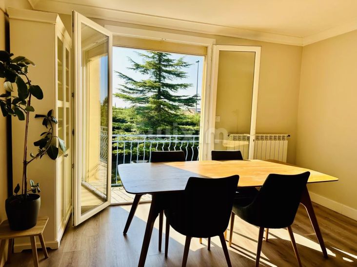 Vente Maison Castillon-du-Gard 9 Pièces 195 m²