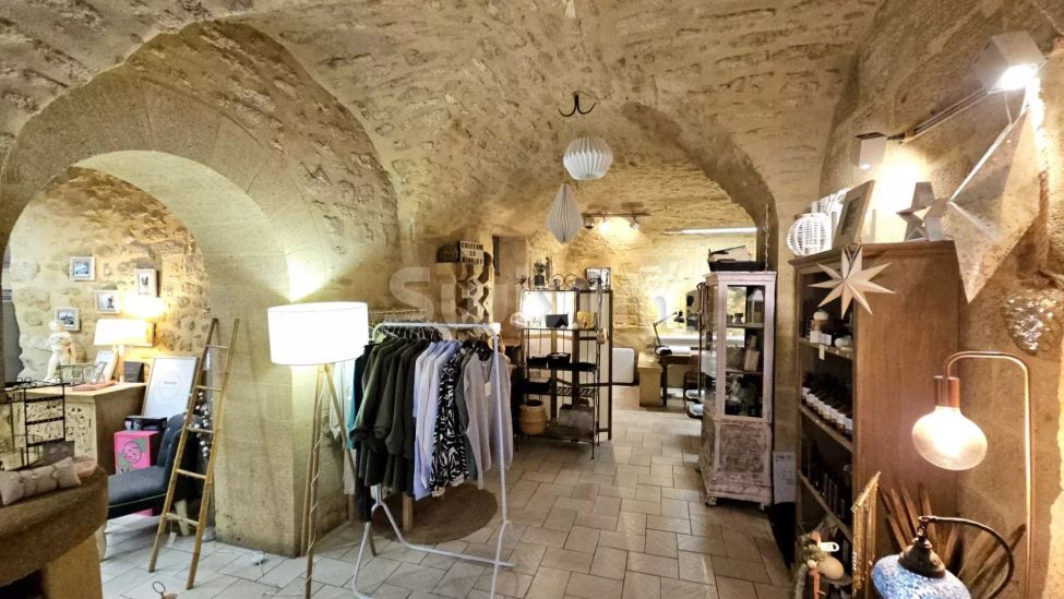 Vente Commerce Castillon-du-Gard 56 m²