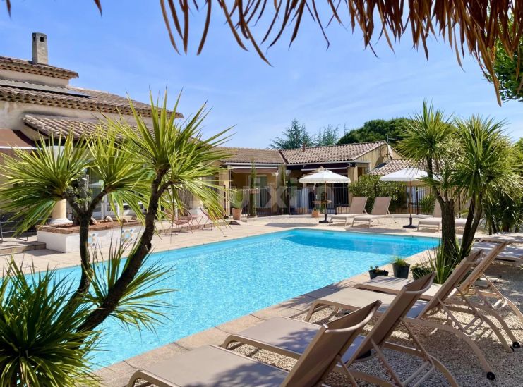 Vente Propriété Alès 16 Pièces 337 m²