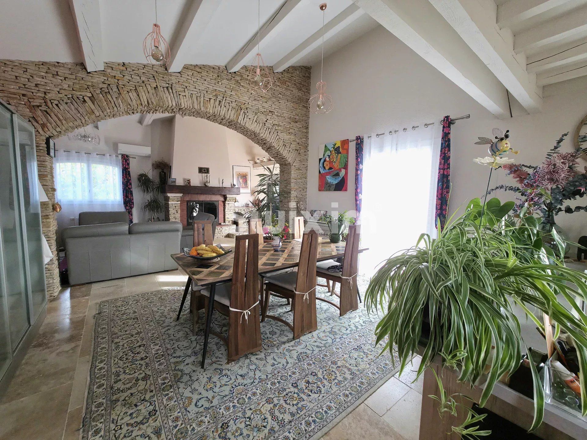 casa 5 Camere in vendita su Valréas (84600)