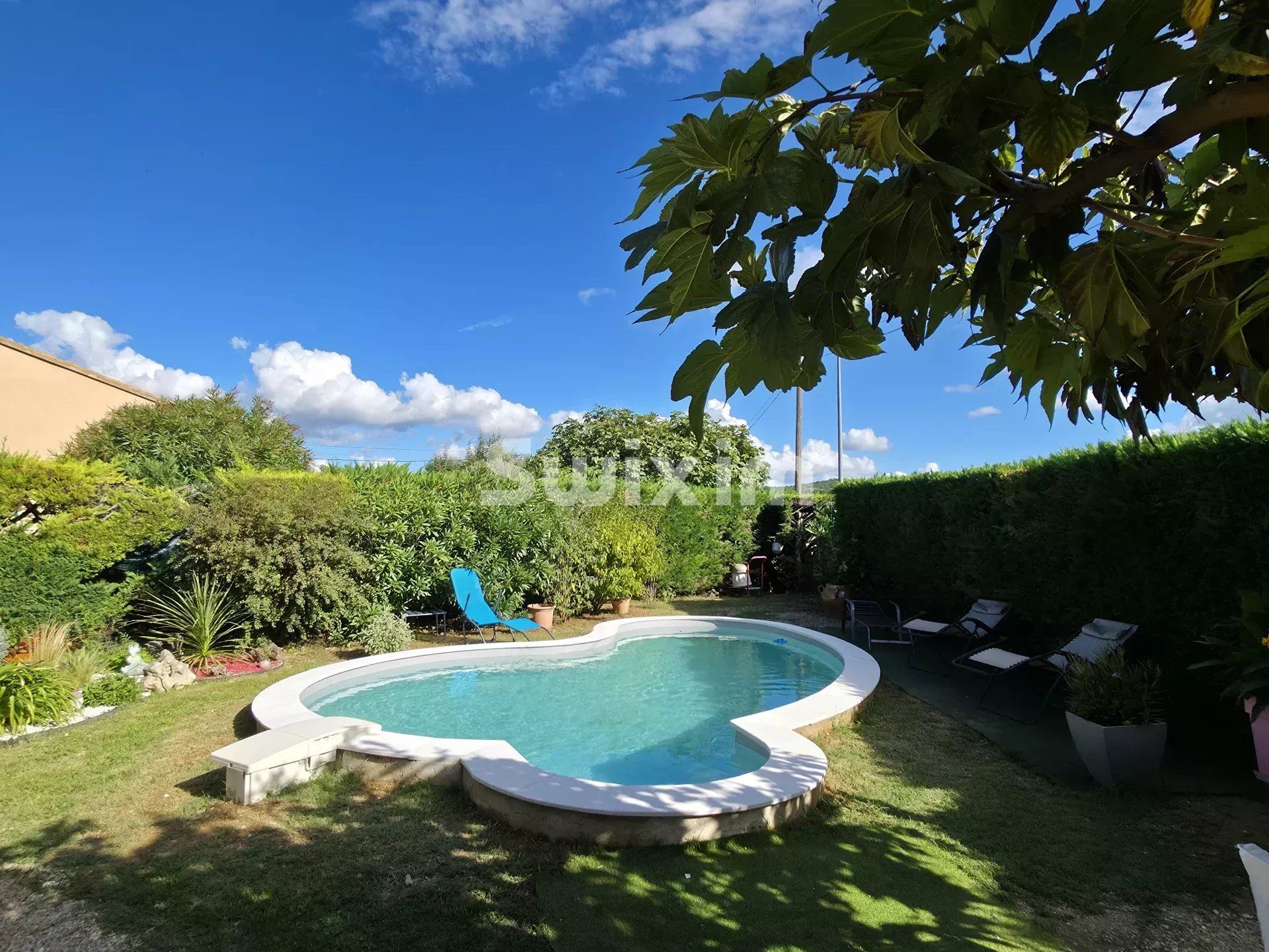 casa 5 Camere in vendita su Valréas (84600)