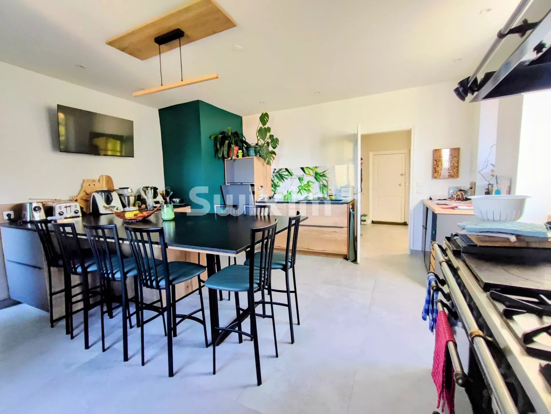 house 12 Rooms for sale on Saint-Léger-sur-Dheune (71510)