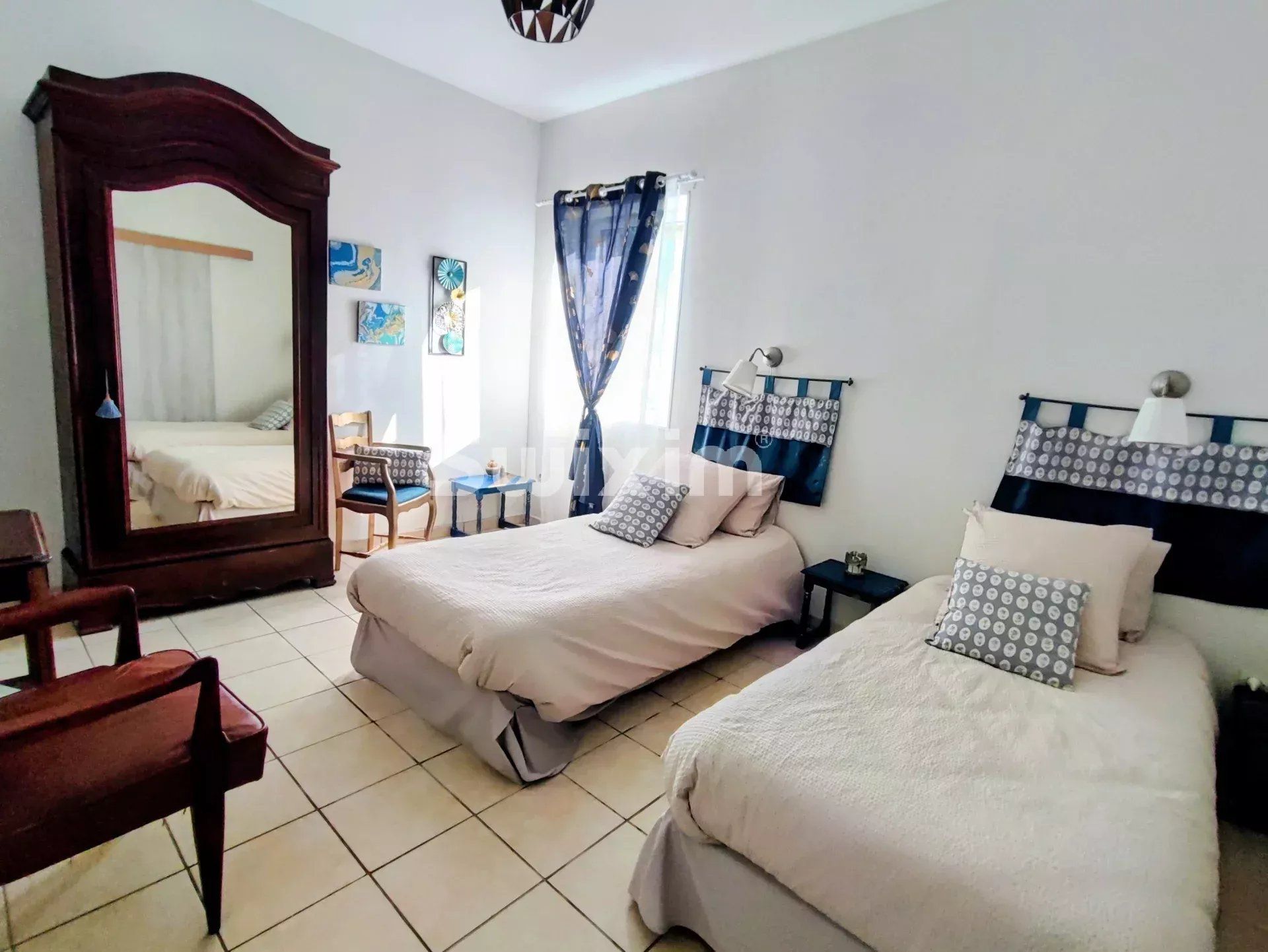 house 12 Rooms for sale on Saint-Léger-sur-Dheune (71510)