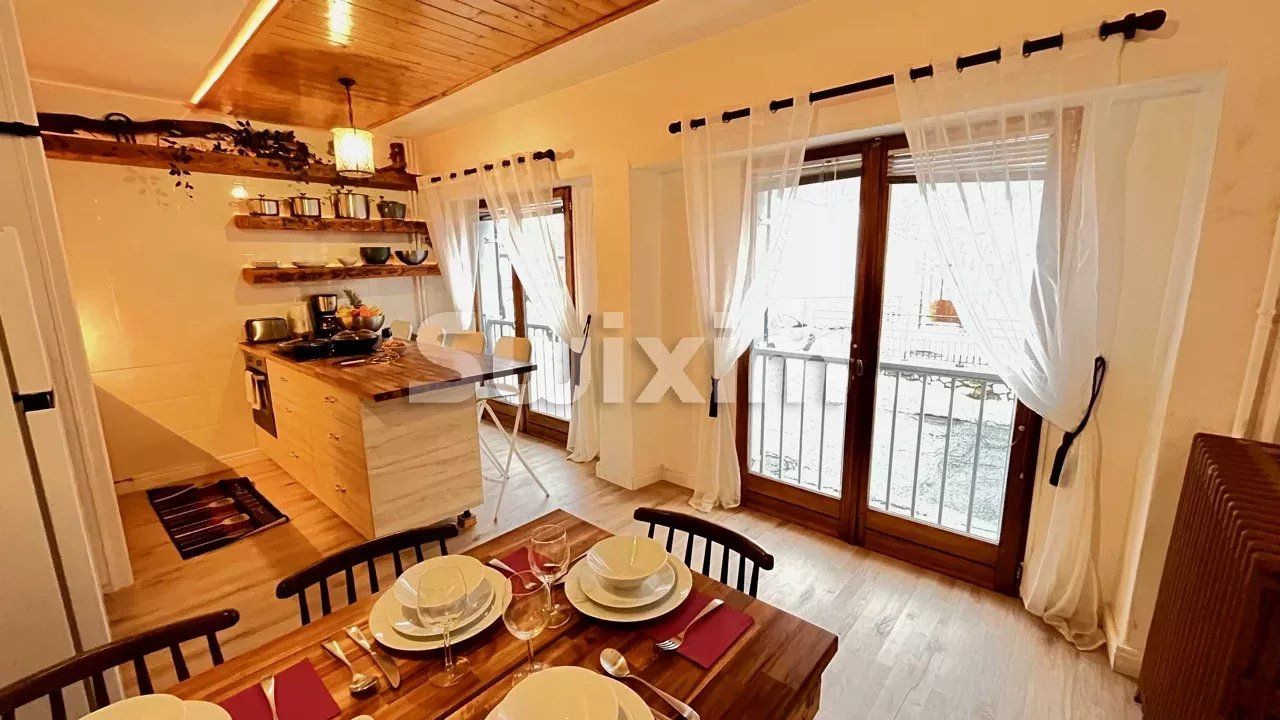 maison 11 Pièces en vente sur Mijoux (01410)