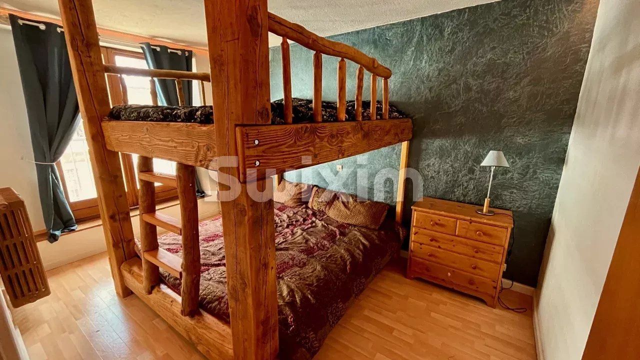 maison 11 Pièces en vente sur Mijoux (01410)