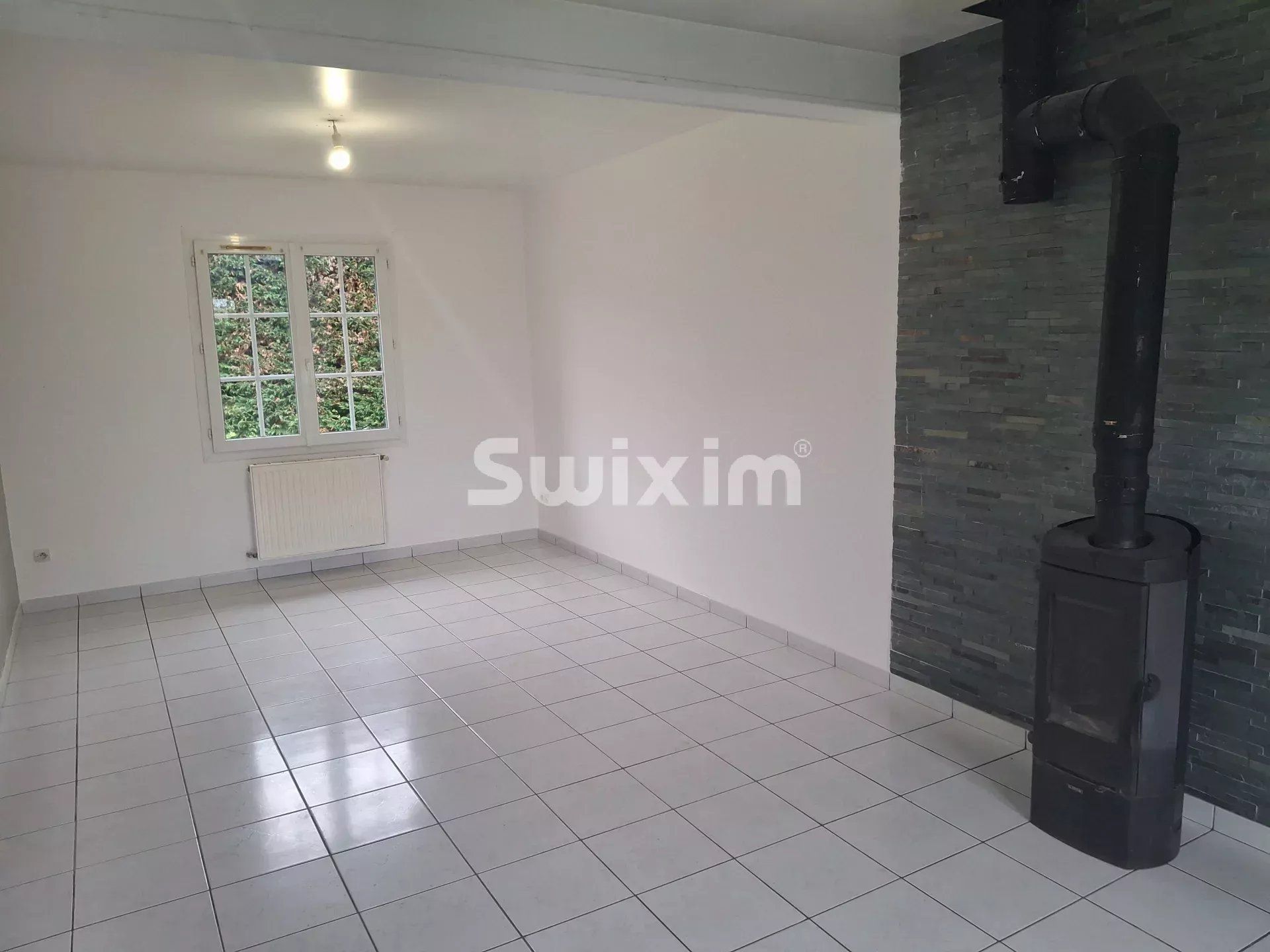 house 4 Rooms for sale on Candé-sur-Beuvron (41120)