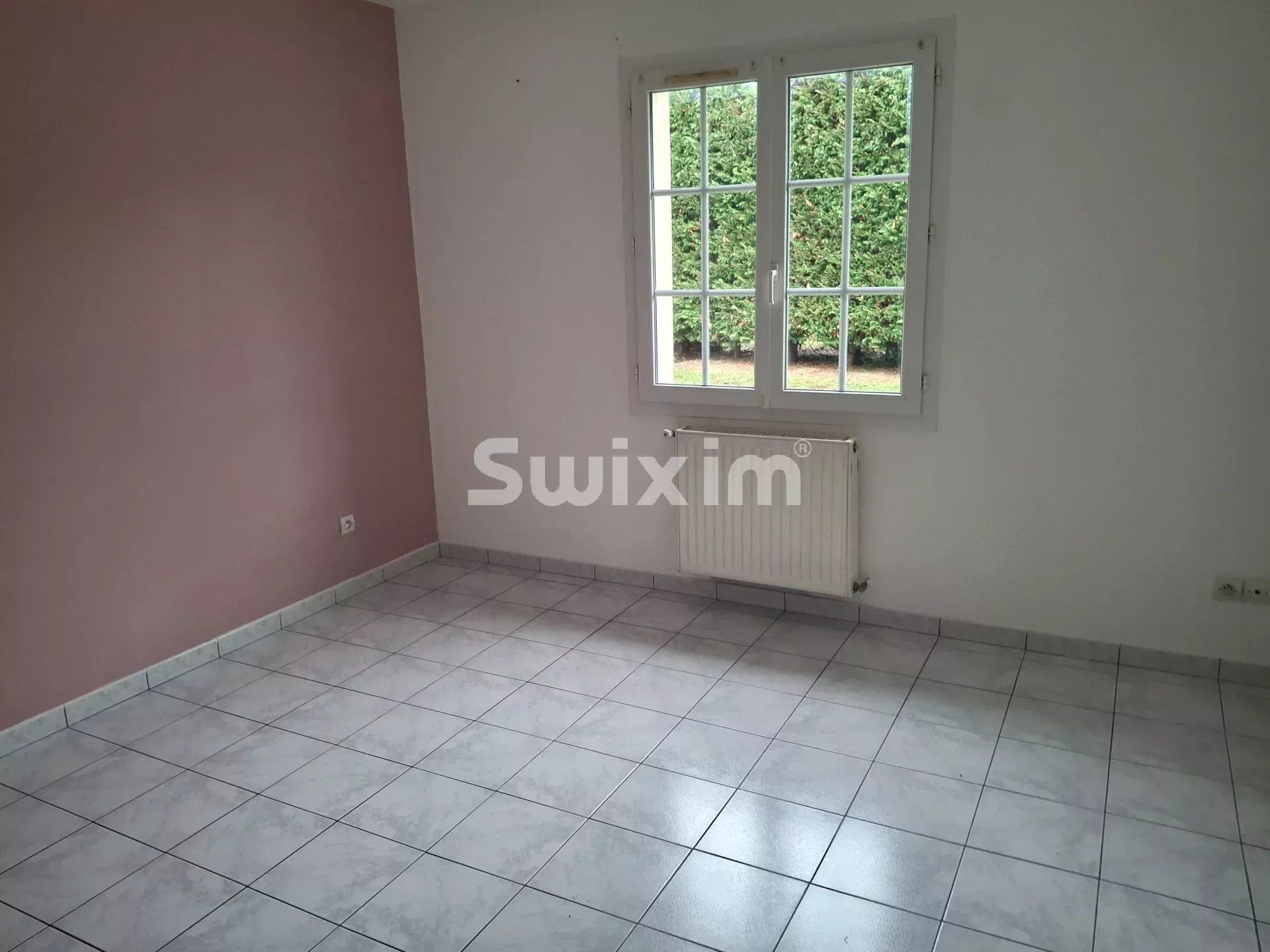 house 4 Rooms for sale on Candé-sur-Beuvron (41120)