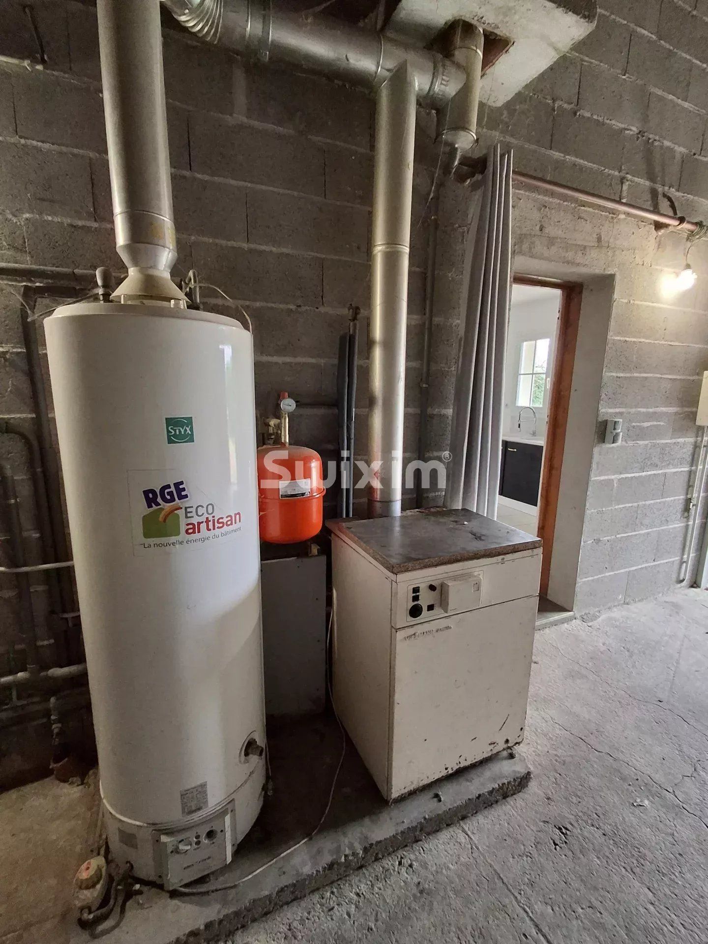 house 4 Rooms for sale on Candé-sur-Beuvron (41120)