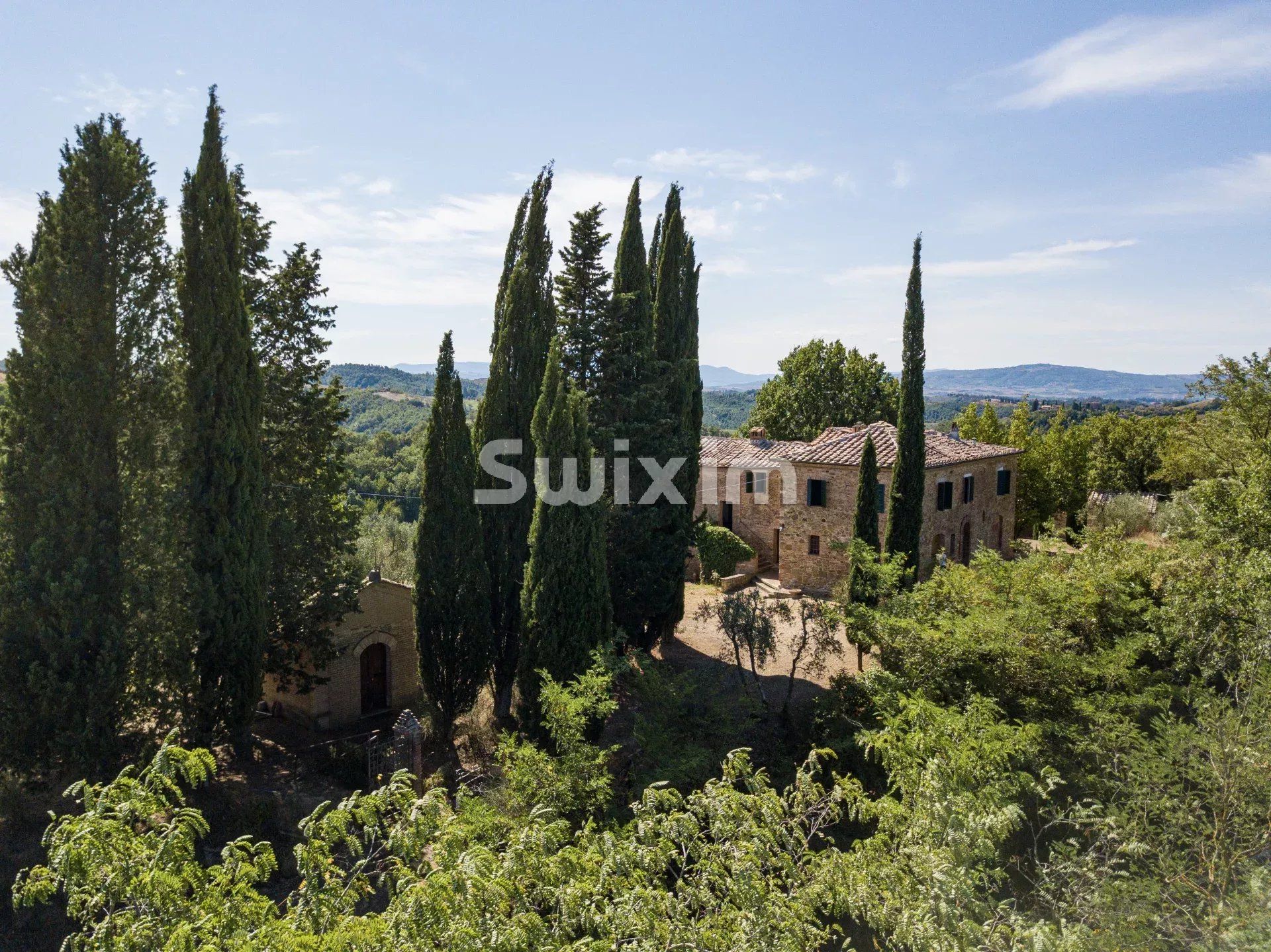 maison 20 Pièces en vente sur Asciano (53041)