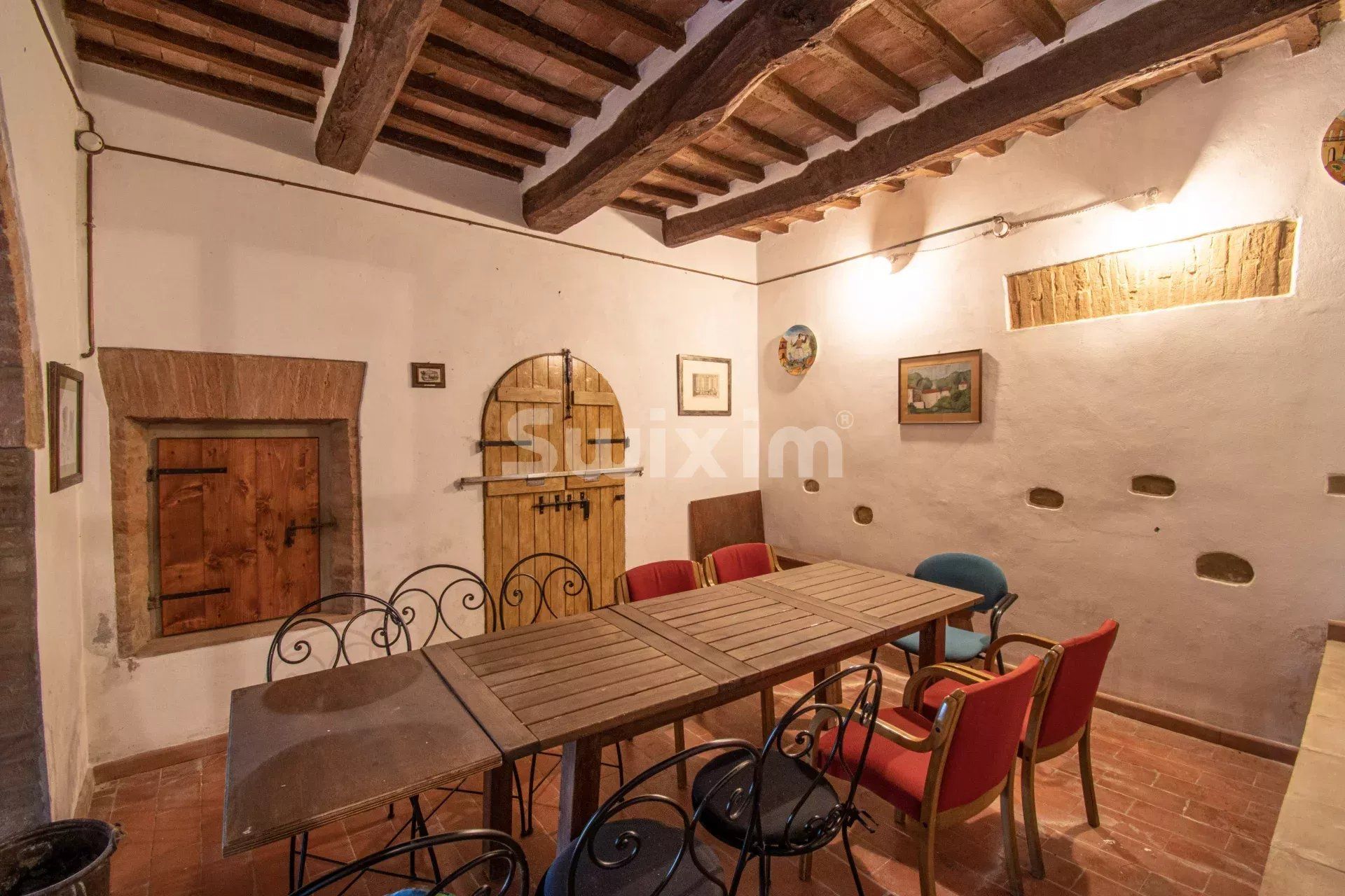 maison 20 Pièces en vente sur Asciano (53041)